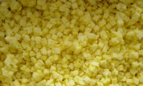 Ананас кубики 20*20  кг